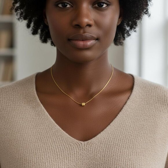 ⚡Gold Cube Pendant Necklace for Women Simple Minimalist Geometric Jewelry Gift - Picture 4 of 9